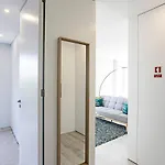 Stylish Flat W/ Gym & Parking By Lovelystay Porto