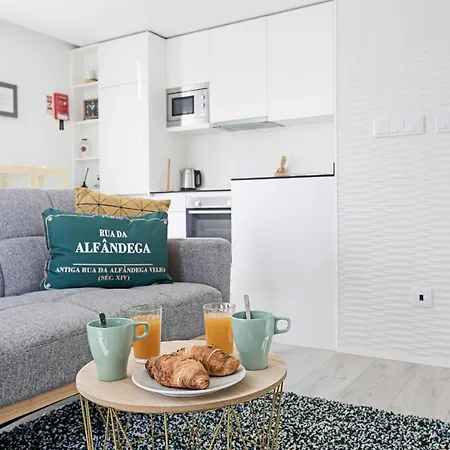Stylish Flat W/ Gym & Parking By Lovelystay * Oporto