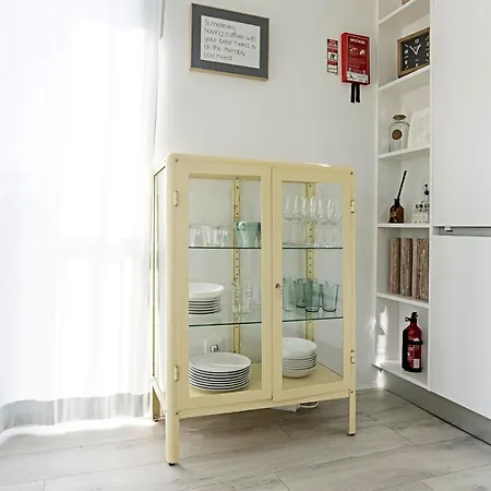 아파트 Stylish Flat W/ Gym & Parking By Lovelystay 포르투